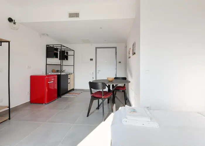 Guesthost - Udine M2 - Bright And Cozy Apartment *