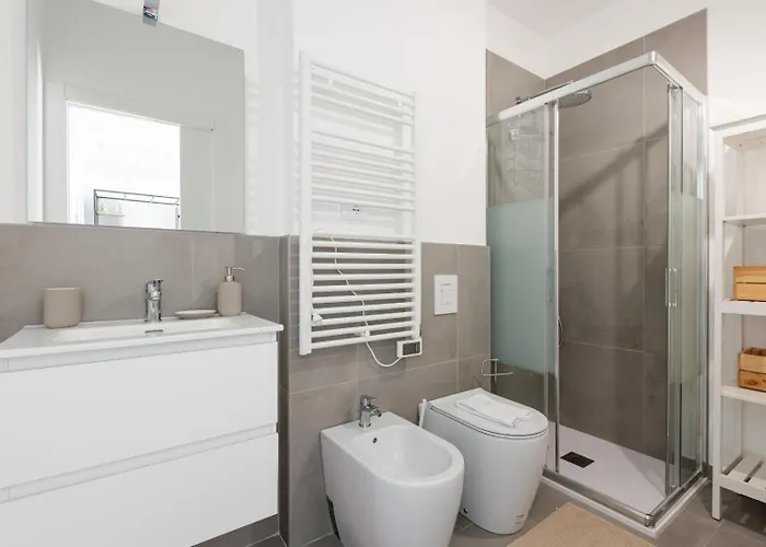 Guesthost - Udine M2 - Bright And Cozy Apartment Milan